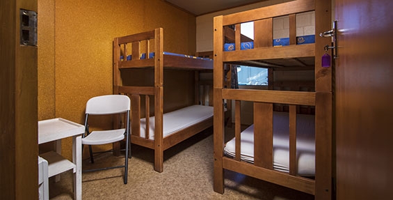 lodge room beds