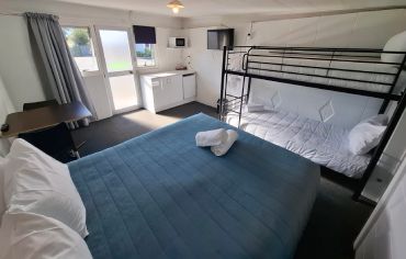 Ensuite Cabins